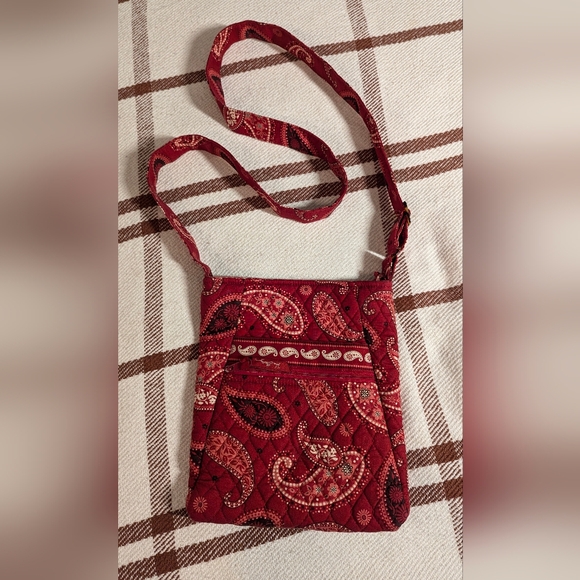 Vera Bradley retired MESA RED - Picture 5 of 16